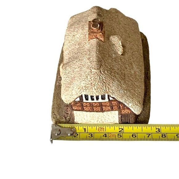 Lilliput Lane vintage Honeysuckle Cottage - Picture 6 of 10